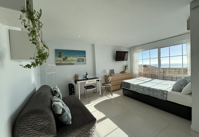 Studio in Benalmádena - Peaceful studio apartment with amazing views