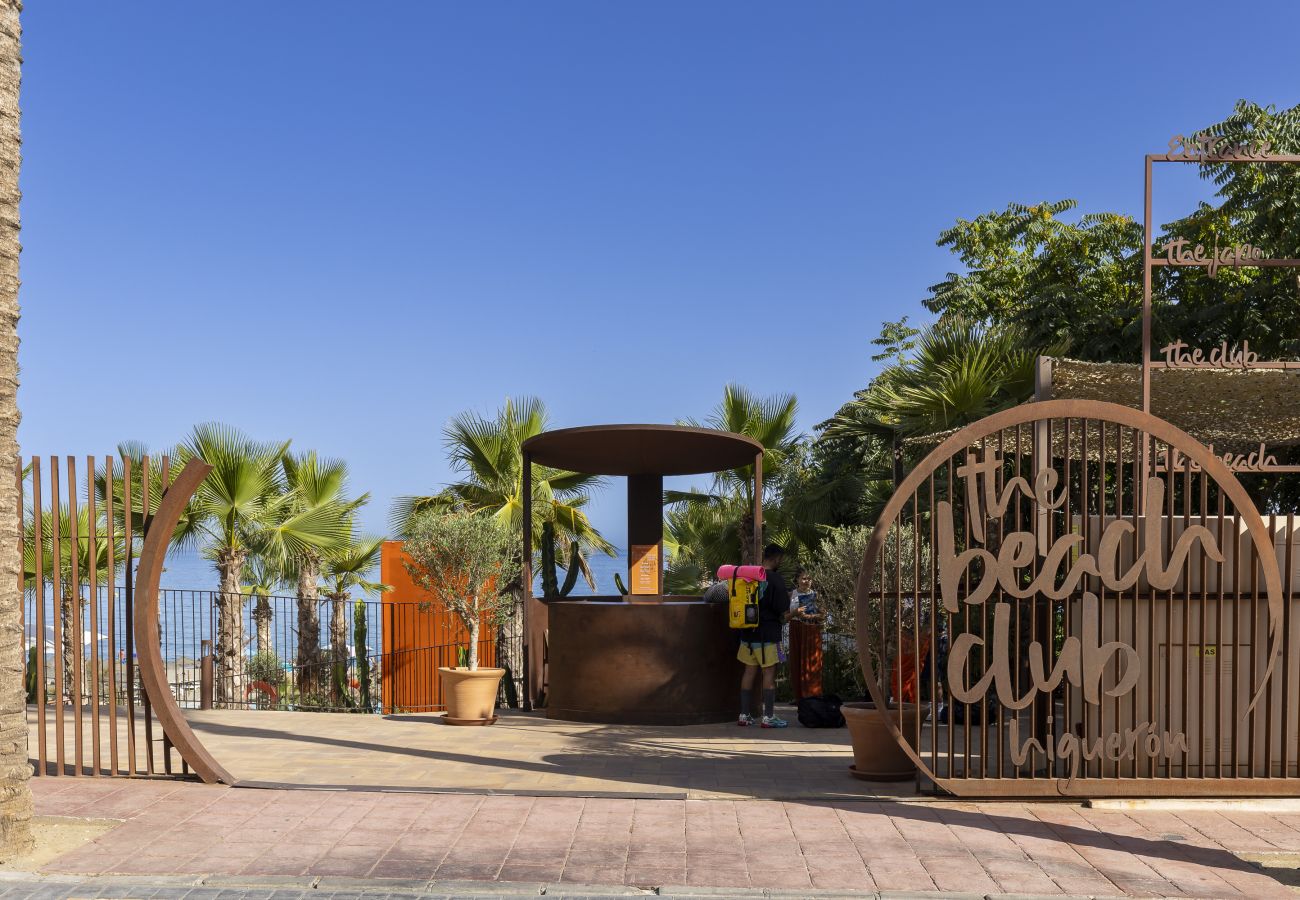 Apartment in Fuengirola - Garden Suite with Private Pool in Higueron