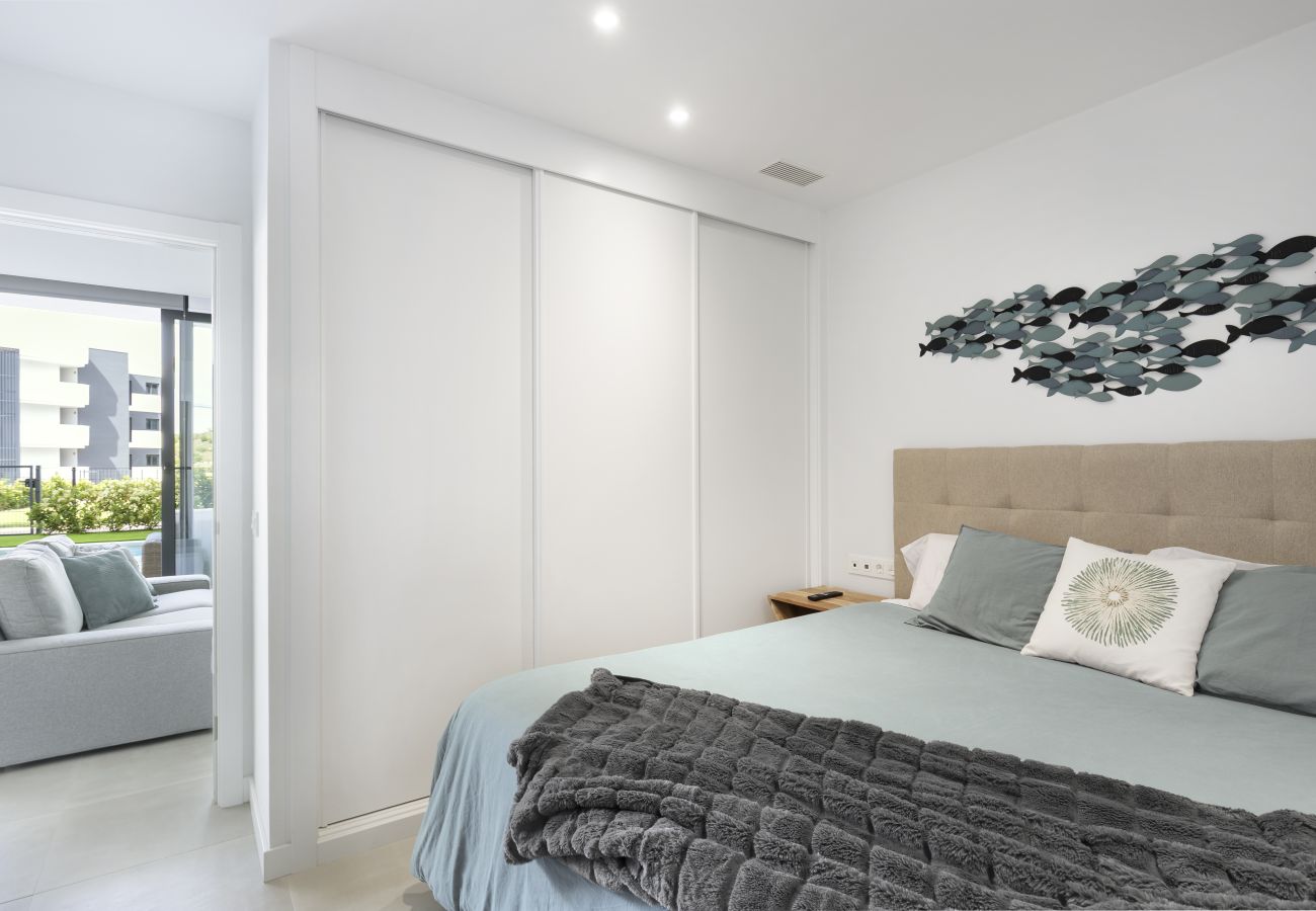 Apartment in Fuengirola - Garden Suite with Private Pool in Higueron
