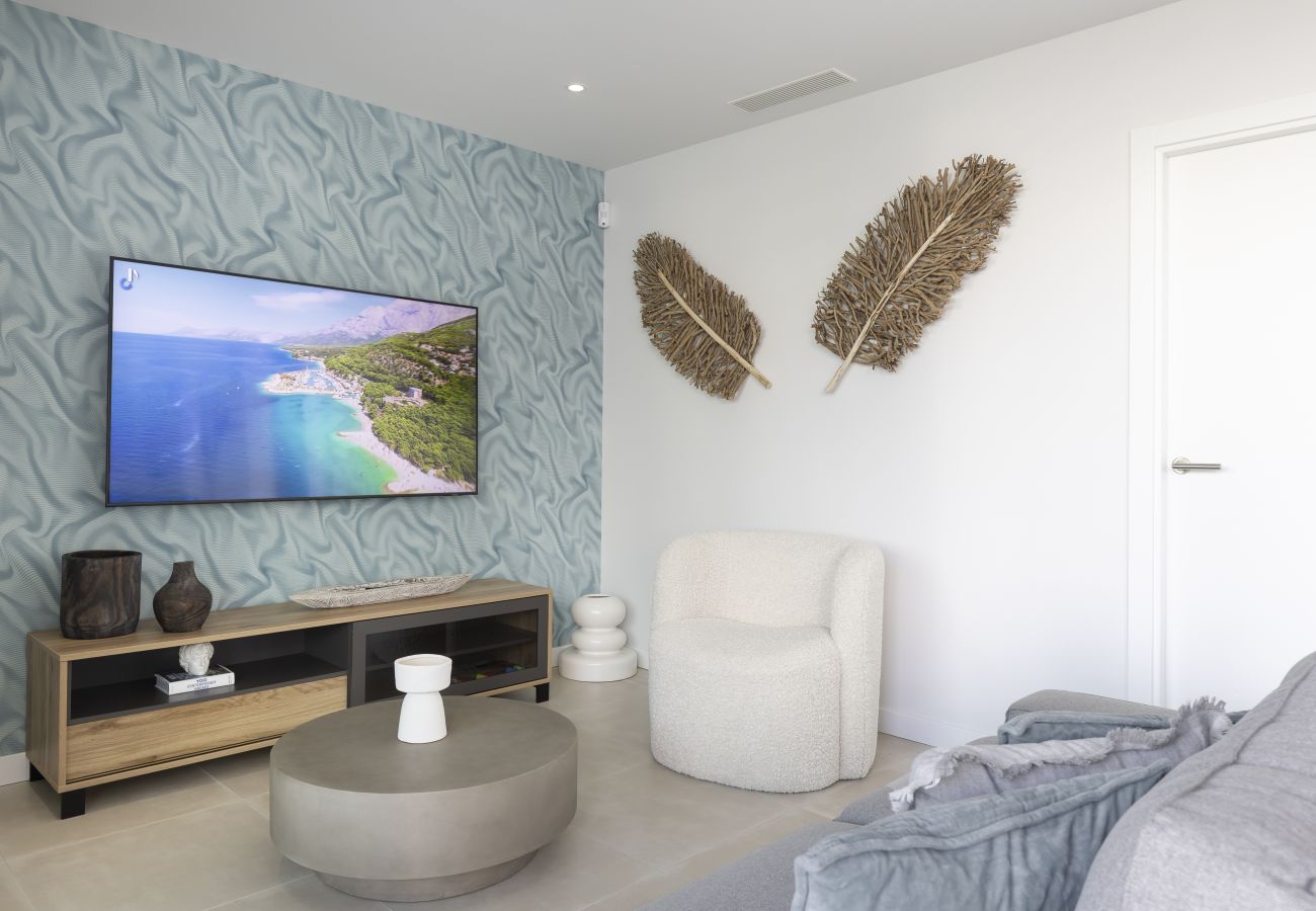 Apartment in Fuengirola - Garden Suite with Private Pool in Higueron