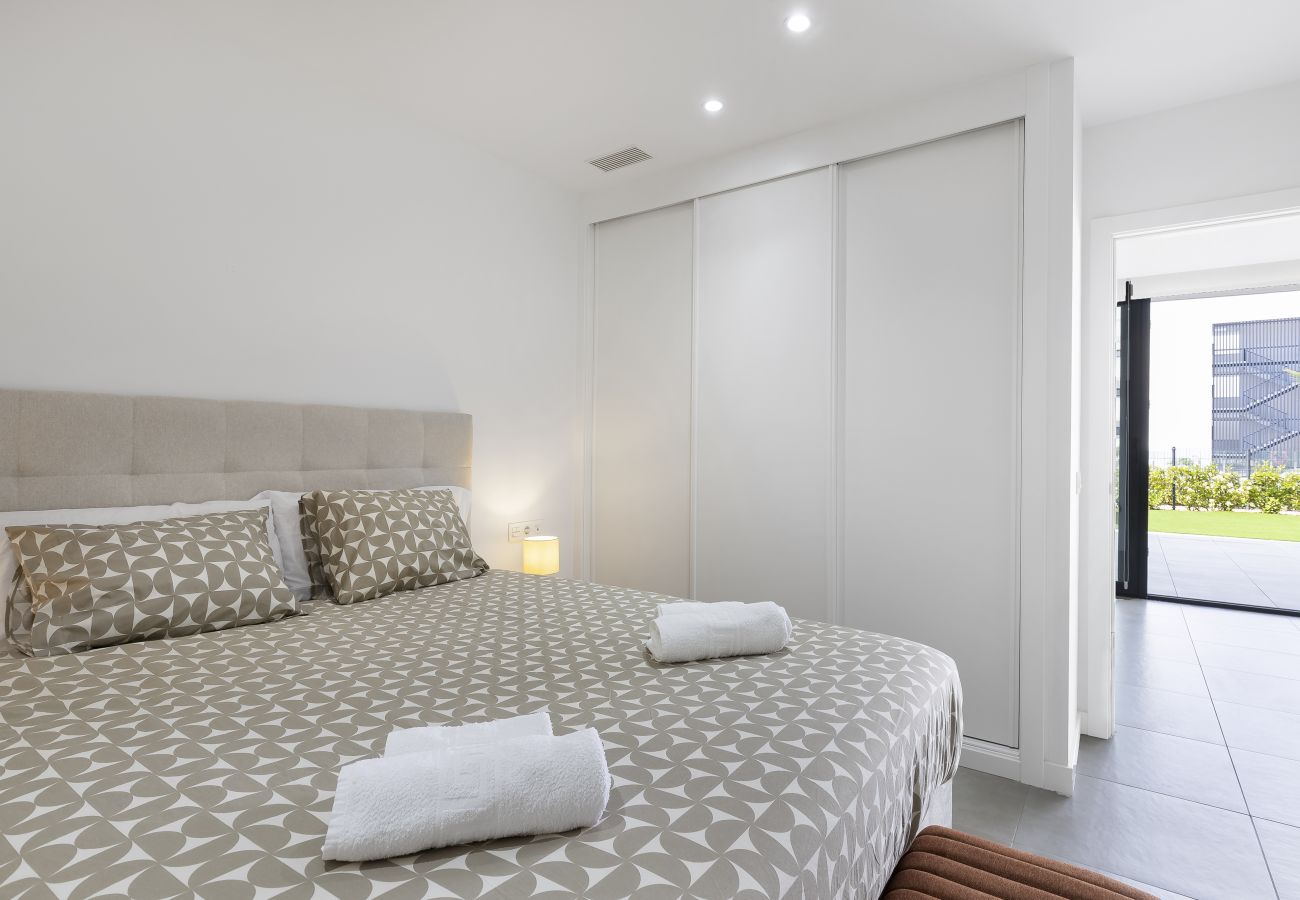 Apartment in Fuengirola - Garden Suite with Jacuzzi in Higueron