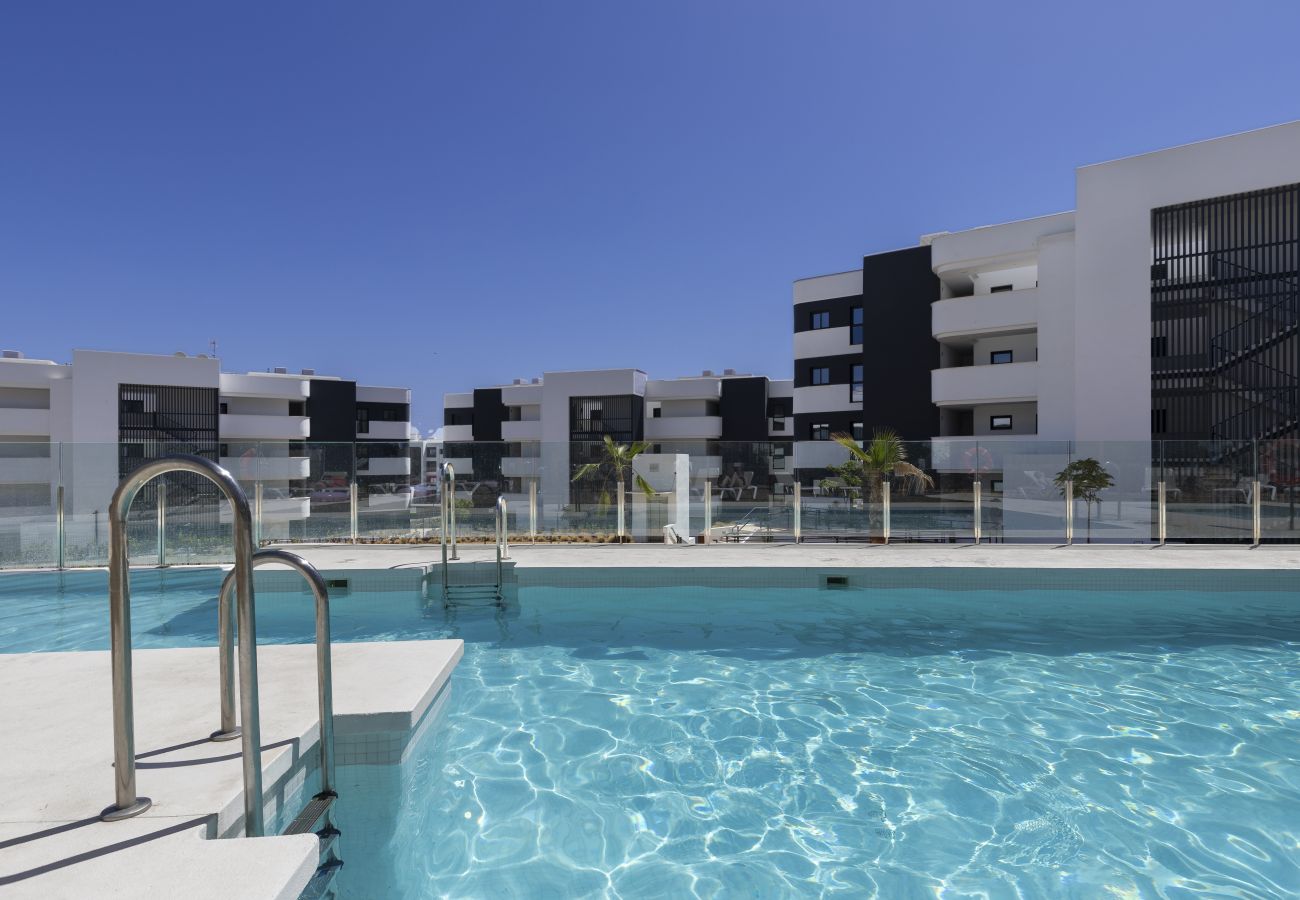 Apartment in Fuengirola - Garden Suite with Jacuzzi in Higueron
