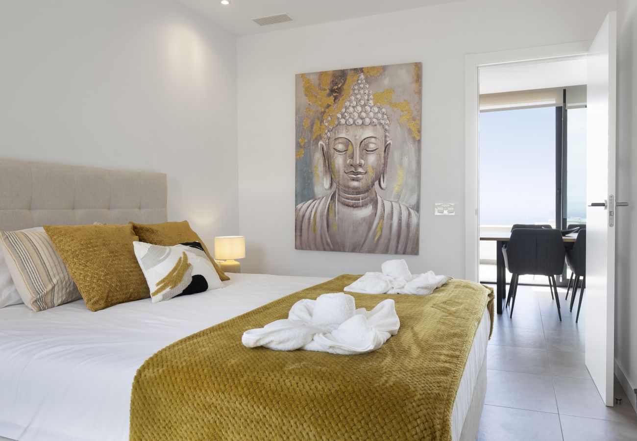 Apartment in Fuengirola - Panorama Top Floor Apartment in Higueron